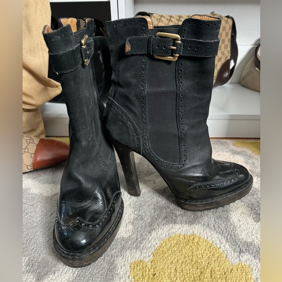 Alexander McQueen leather and patent leather black boots size 40 - Picture 2 of 9